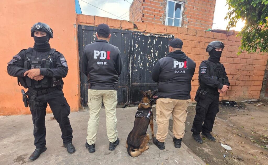 Incautaron cuatro motos en allanamientos por una saga de robos y detuvieron a una pareja por un golpe a un ... - Image 2