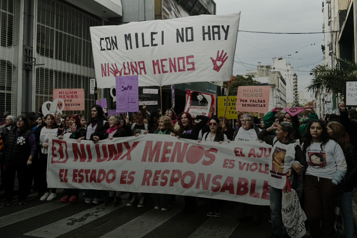 Once años de Ni Una Menos: masiva marcha en las calles de Rosario por ...